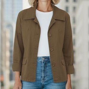 Brown jacket size Lg snap front 2 Pockets Stretchy